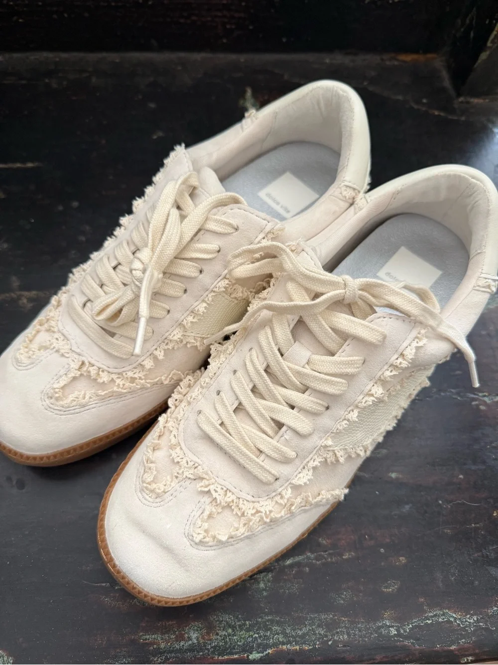 Dolce Vita Cream Notice Low-Top Sneakers